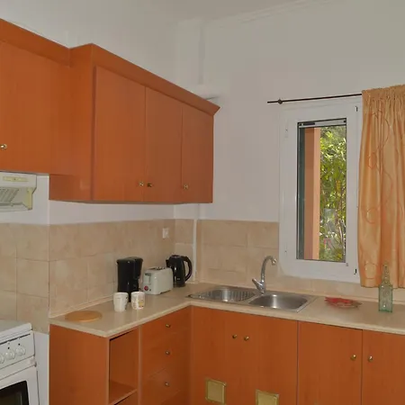 Tonia Kontogialos Aparthotel 3*