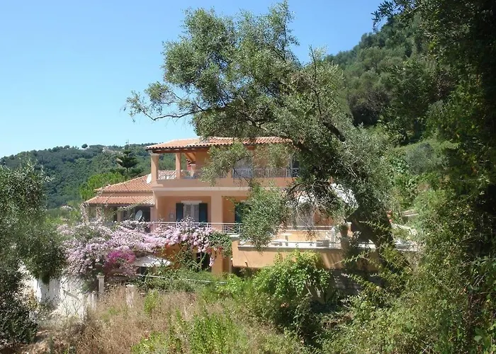 Tonia Kontogialos 3* Pelekas