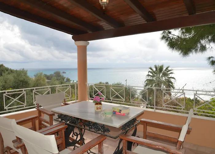 Tonia Kontogialos Aparthotel 3*
