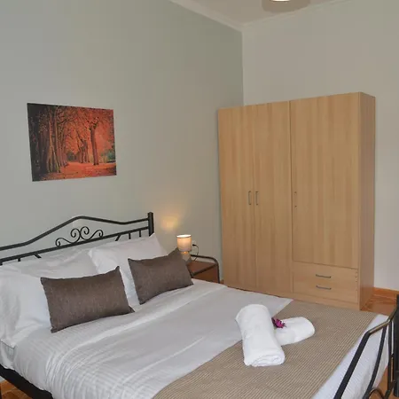 מלון דירות Tonia Kontogialos