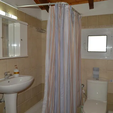 מלון דירות Tonia Kontogialos פלקאס