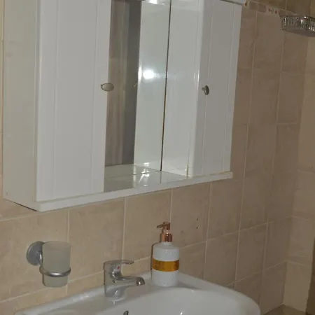 Tonia Kontogialos ペレカス