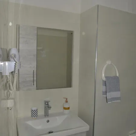 Tonia Kontogialos Aparthotel